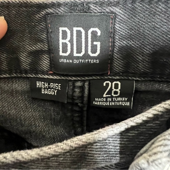 Urban Outfitters BDG High Rise Baggy Distressed Black Jeans Womens Size 28 - Picture 4 of 9